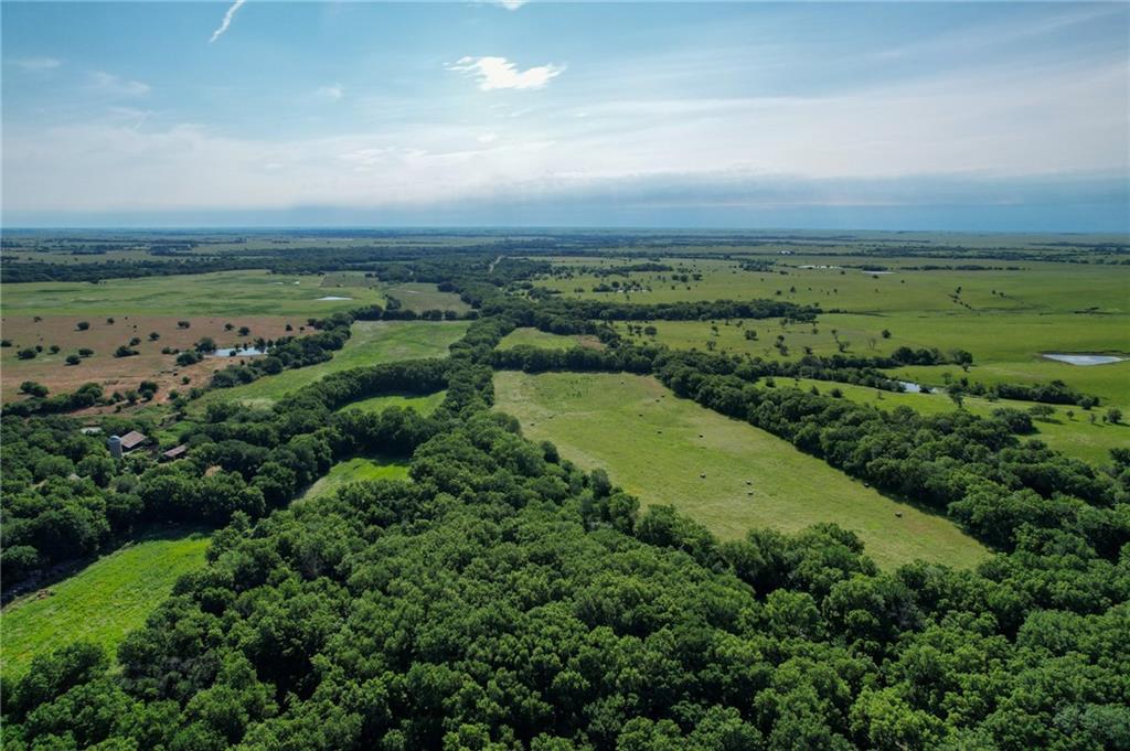 2087 S 1600 Road Property Photo 46