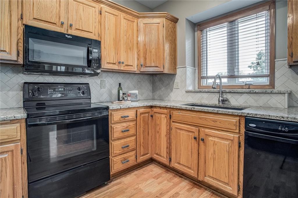 3409 Nw Nautical Court Property Photo 6