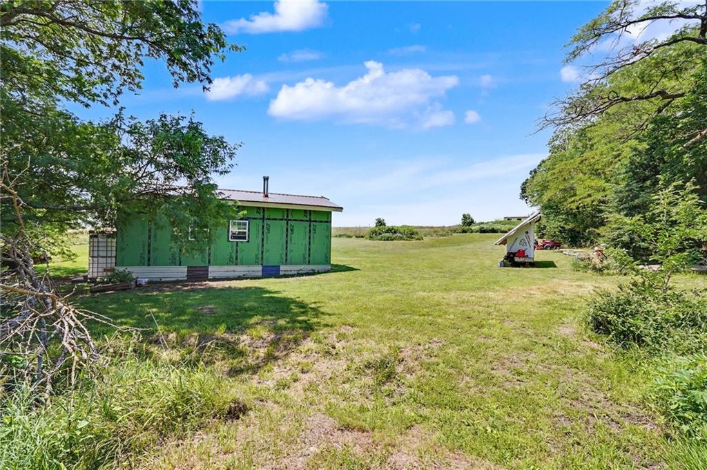 17846 270th Road Property Photo 3