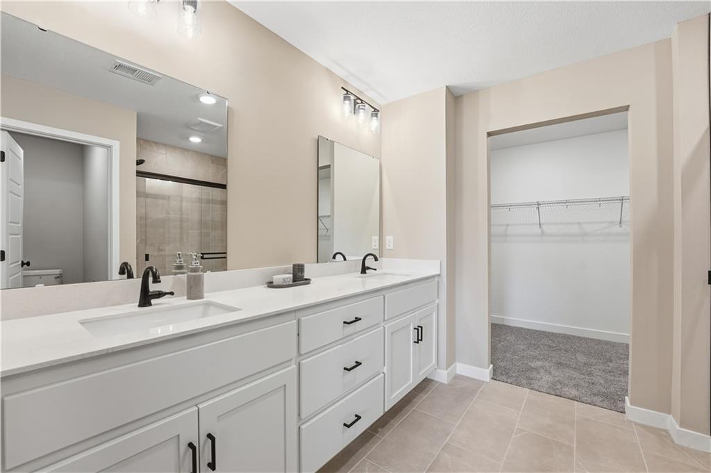 1110 Sendera Trail Property Photo 8