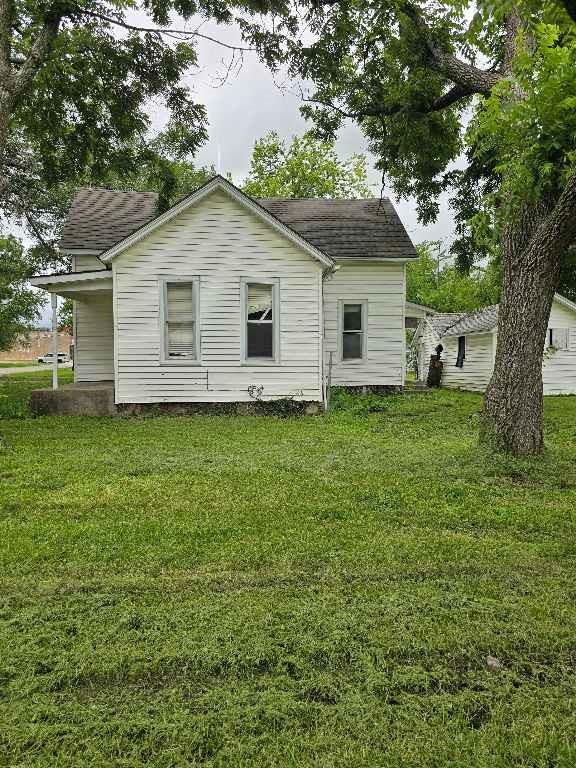 406 Main Street Property Photo 37