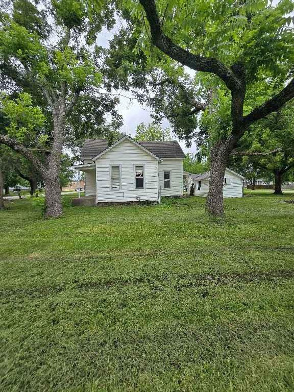 406 Main Street Property Photo 38