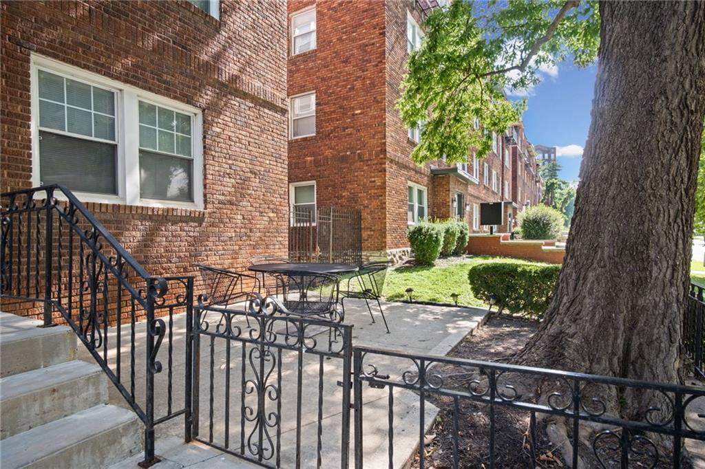 212 Emanuel Cleaver Ii Boulevard Property Photo 19