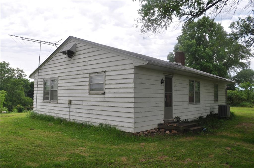 33135 Iatan Road Property Photo 4