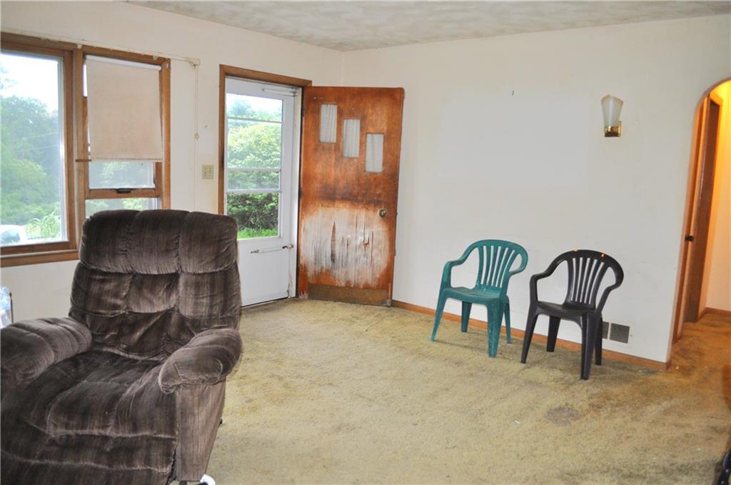33135 Iatan Road Property Photo 5
