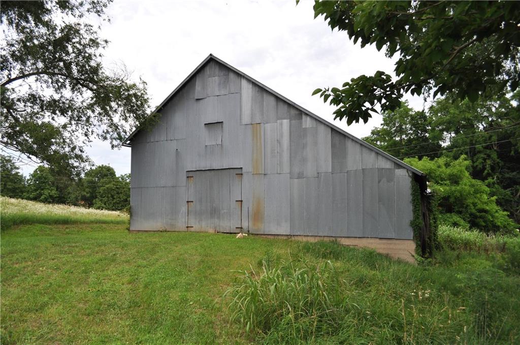 33135 Iatan Road Property Photo 24
