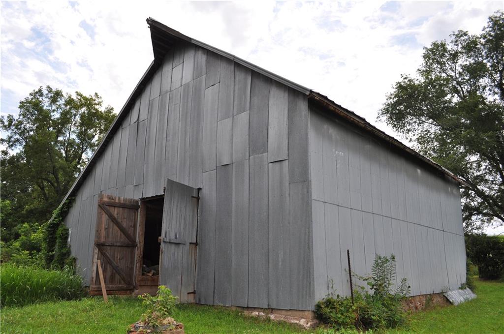 33135 Iatan Road Property Photo 25