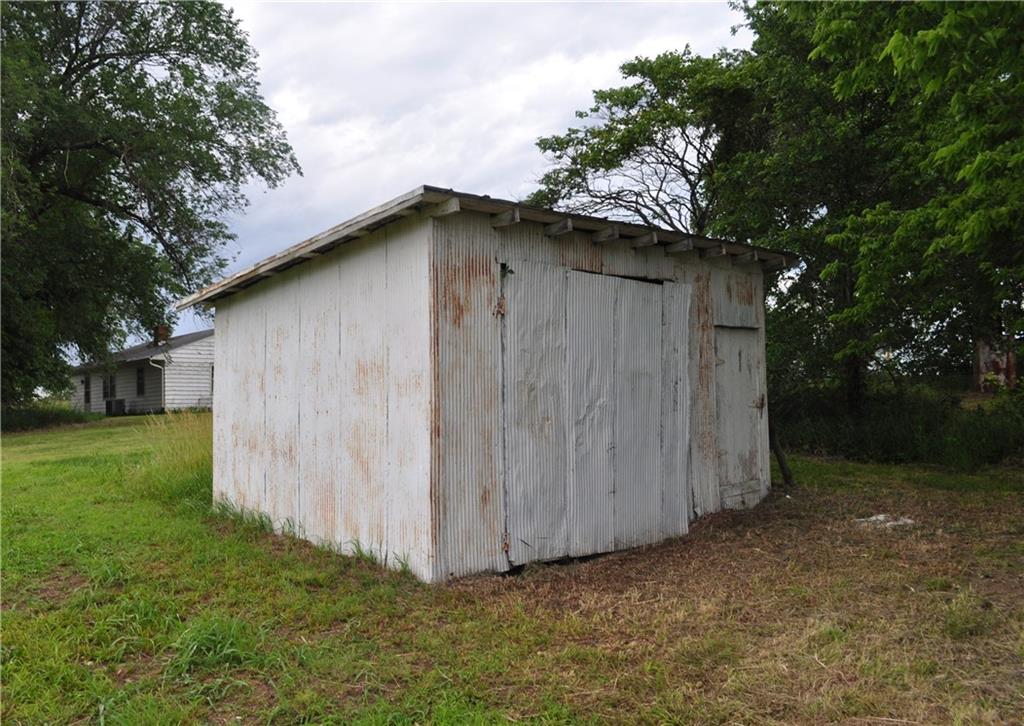 33135 Iatan Road Property Photo 40