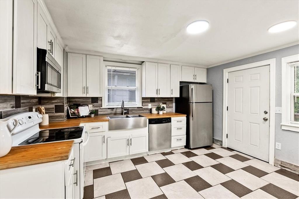 2627393 Property Photo 11