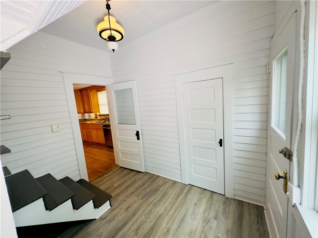 409 W Miller Street Property Photo 15