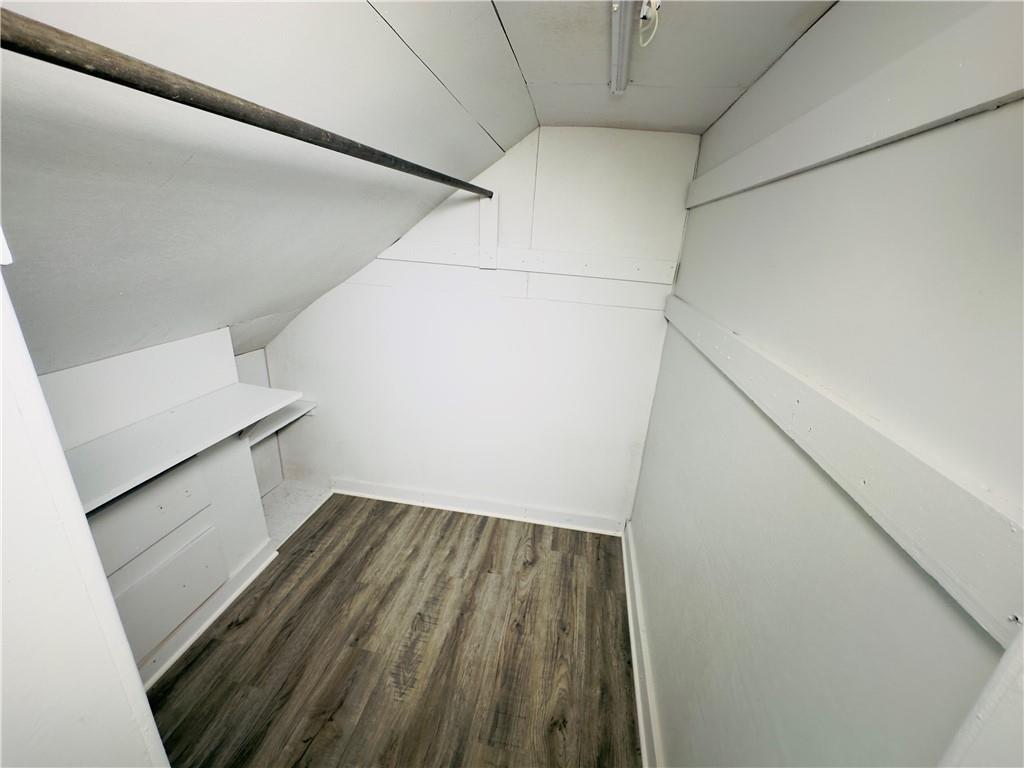 409 W Miller Street Property Photo 31