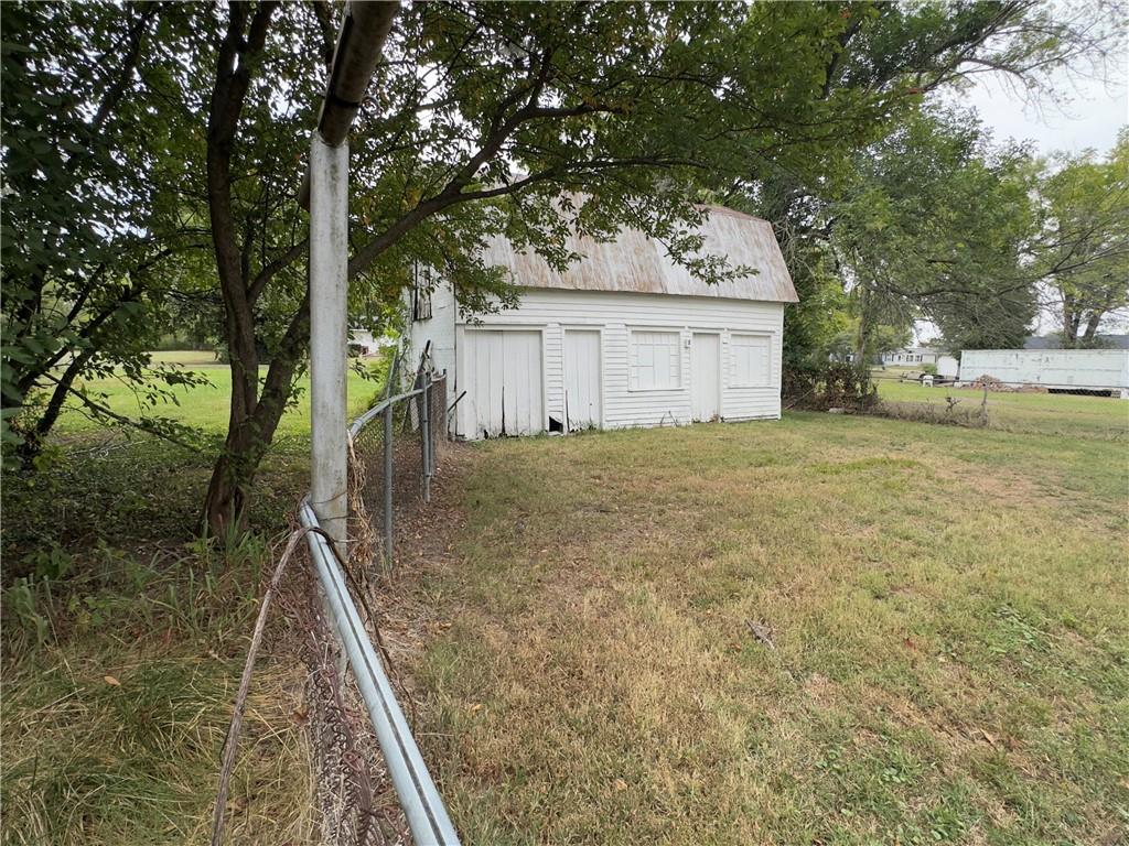 409 W Miller Street Property Photo 40