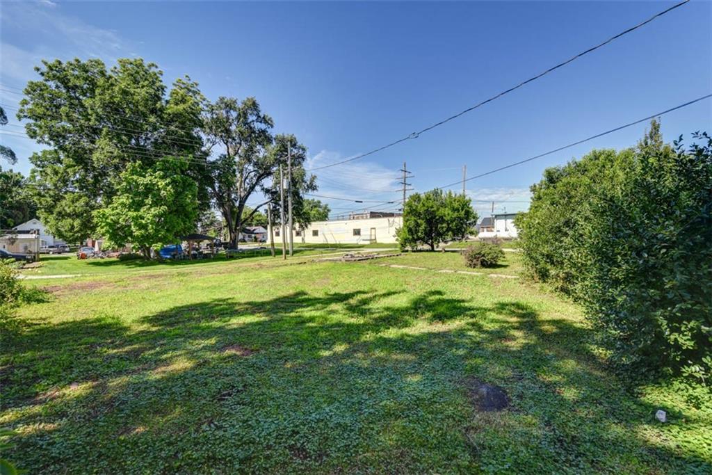 406 E 4th Street Property Photo 43