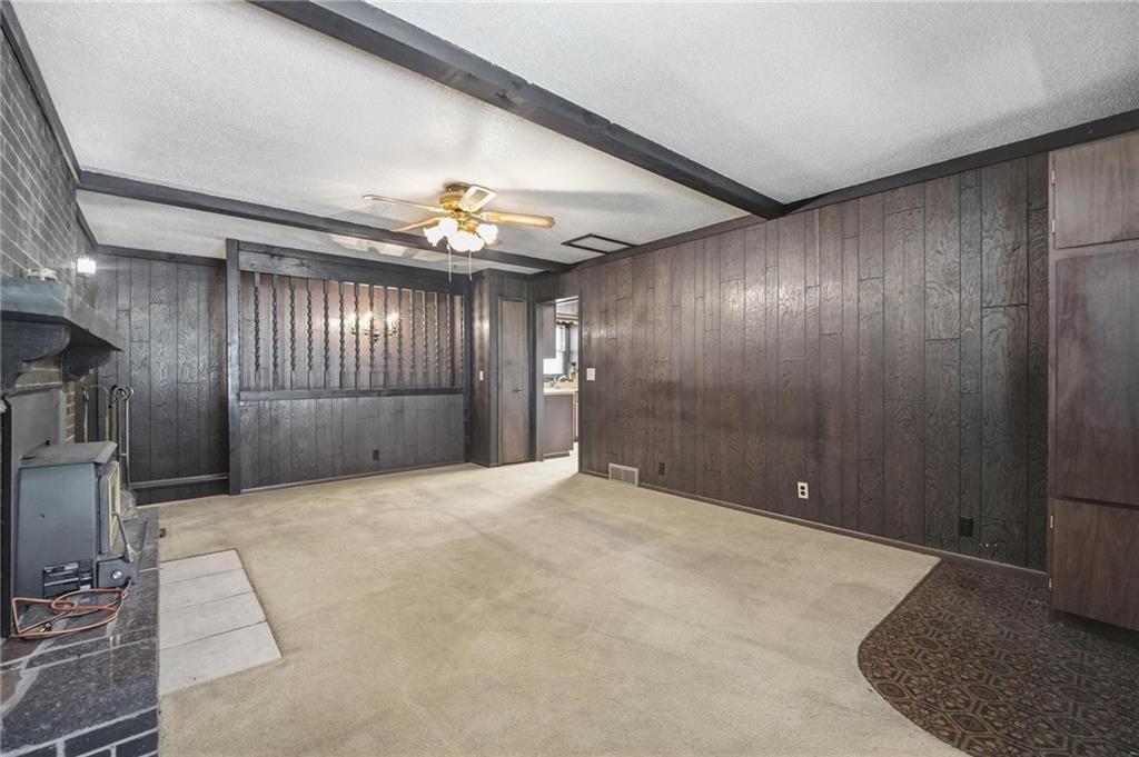 483 Ne Meadowbrook Road Property Photo 7