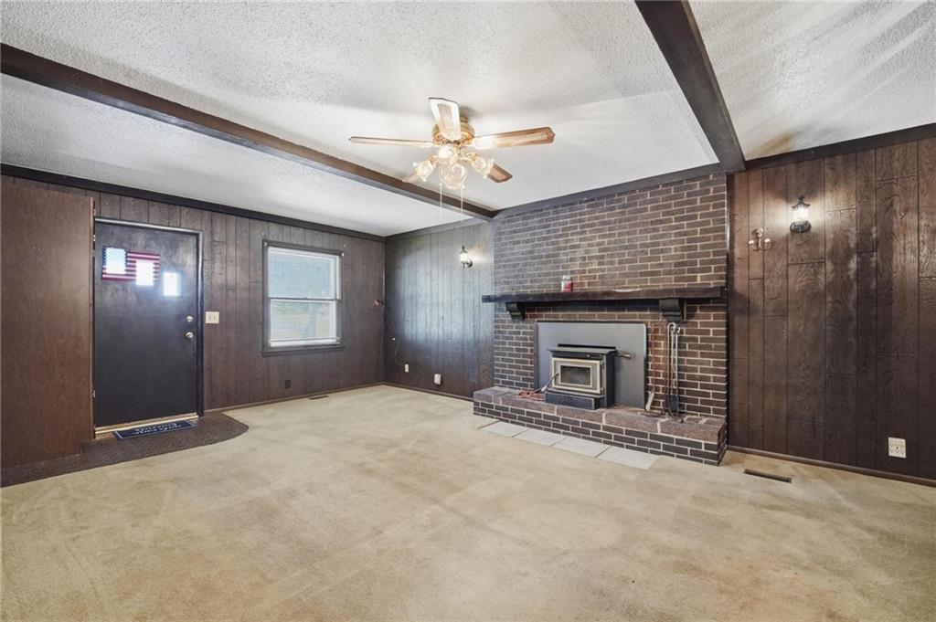 483 Ne Meadowbrook Road Property Photo 9
