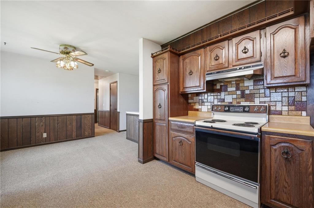 483 Ne Meadowbrook Road Property Photo 12