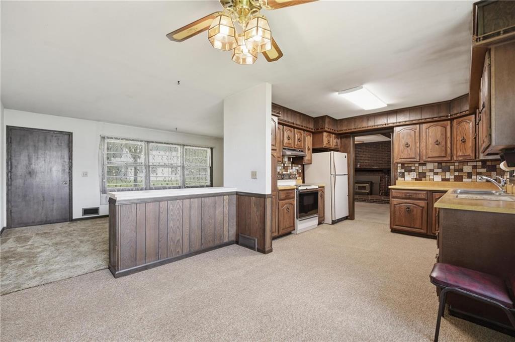 483 Ne Meadowbrook Road Property Photo 16