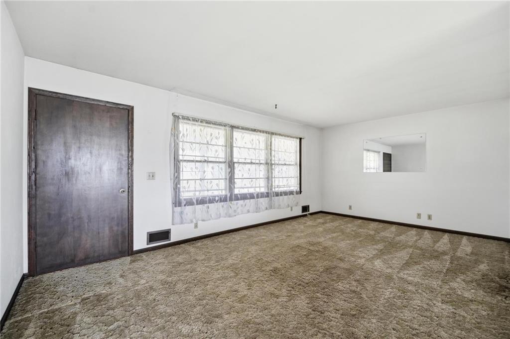 483 Ne Meadowbrook Road Property Photo 19