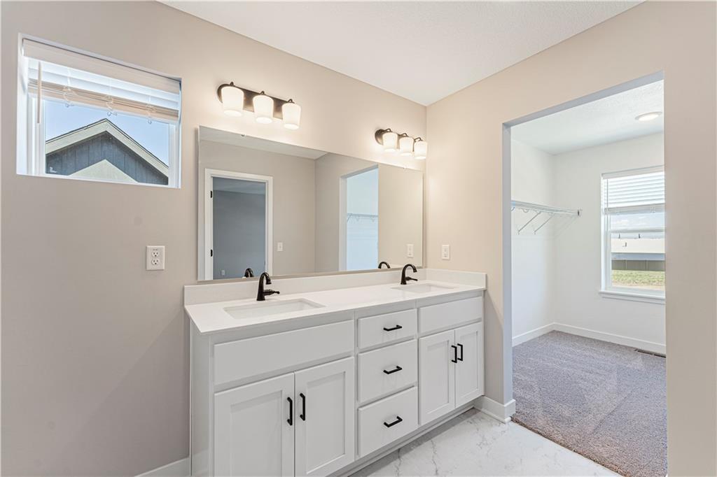 1117 Camelback Trail Property Photo 18