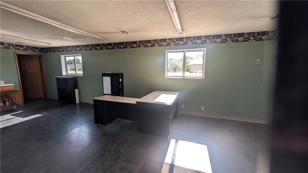 3055 S 32 Highway Property Photo 7