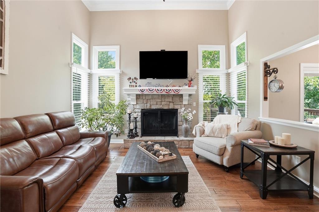 204 N Walker Drive Property Photo 8