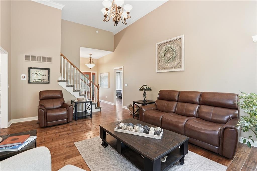 204 N Walker Drive Property Photo 11