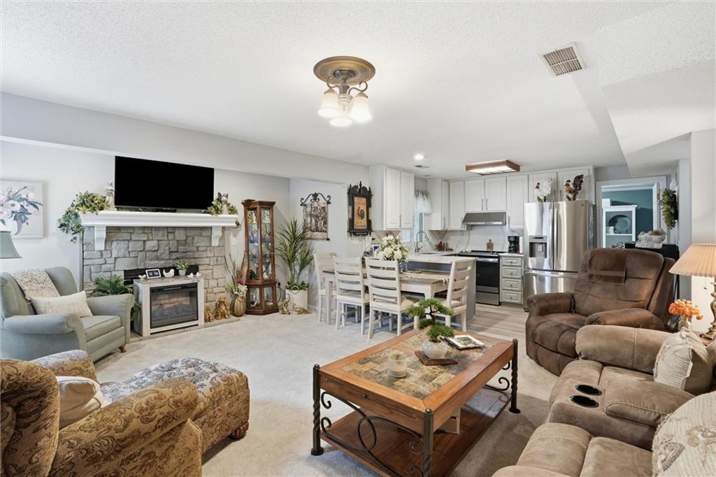 204 N Walker Drive Property Photo 35