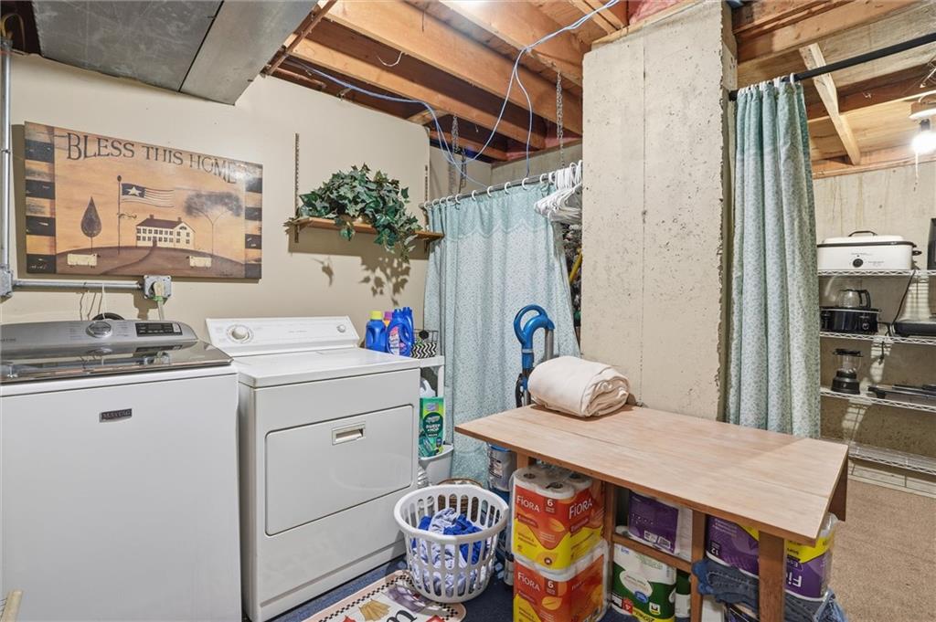 204 N Walker Drive Property Photo 41
