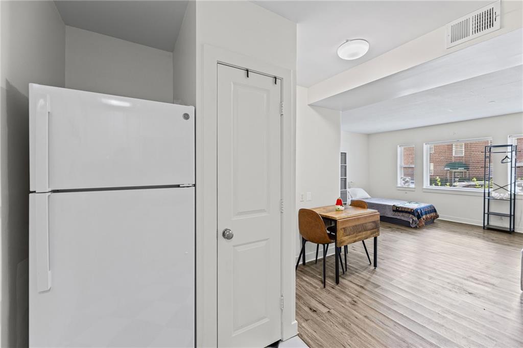 4528 N Broadway Boulevard Property Photo 10