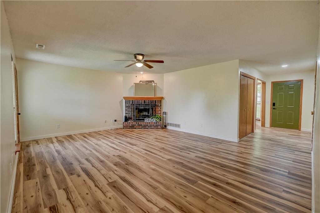 1011 Fox Run Drive Property Photo 16