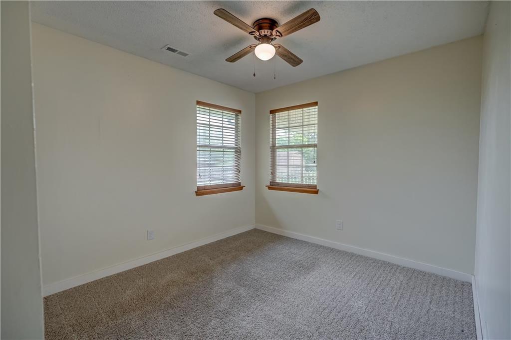 1011 Fox Run Drive Property Photo 20