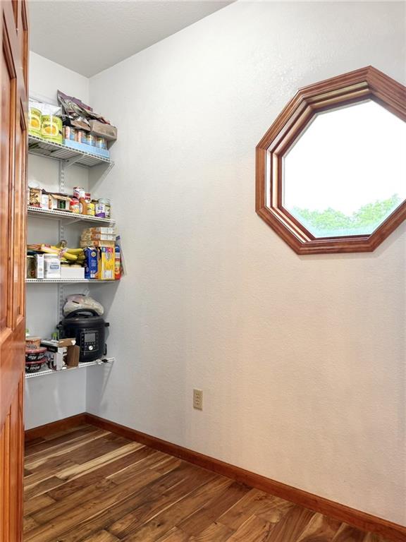 18657 W 240th Avenue Property Photo 11