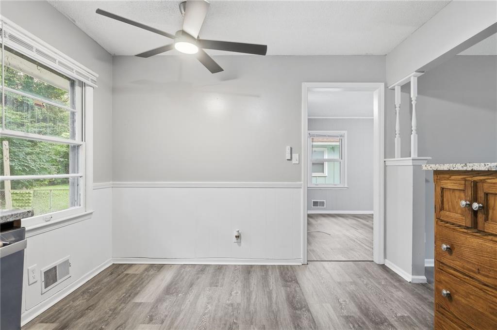 11016 Herrick Avenue Property Photo 7