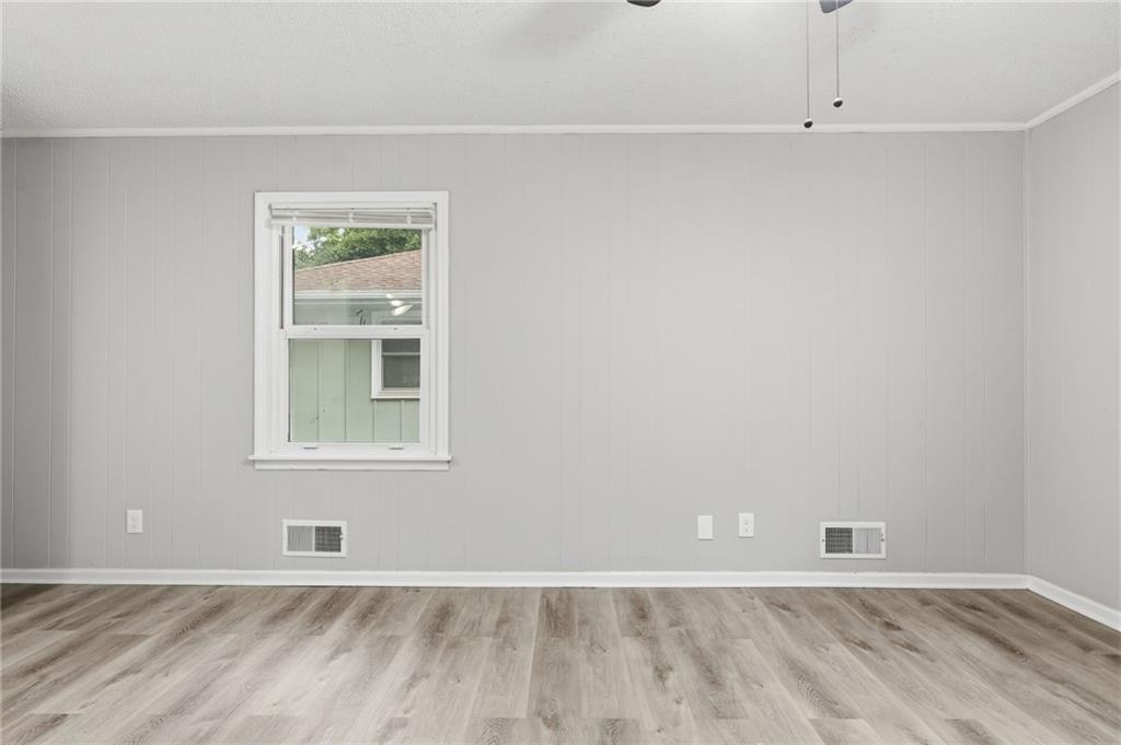 11016 Herrick Avenue Property Photo 13