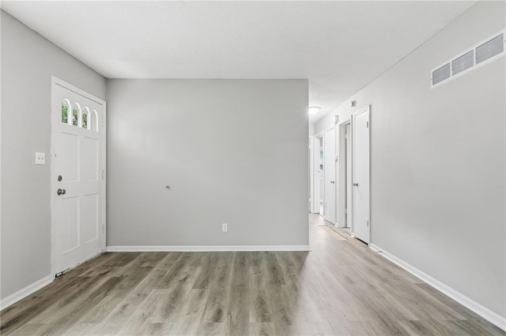11016 Herrick Avenue Property Photo 14