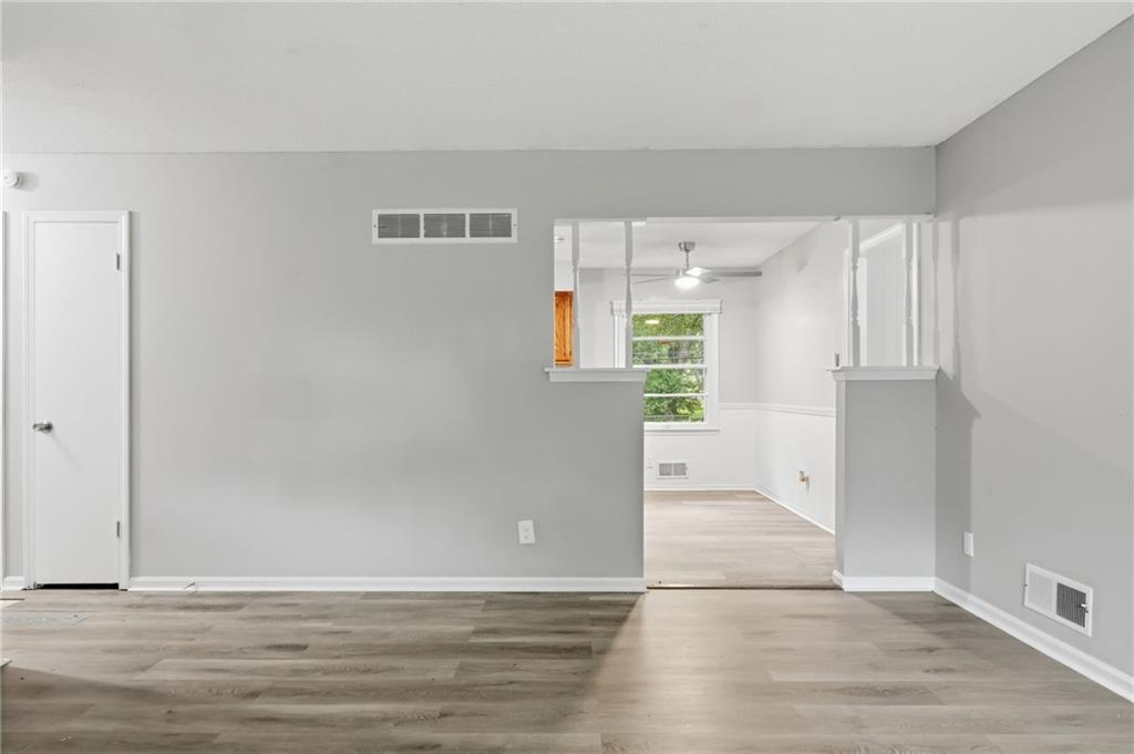 11016 Herrick Avenue Property Photo 15