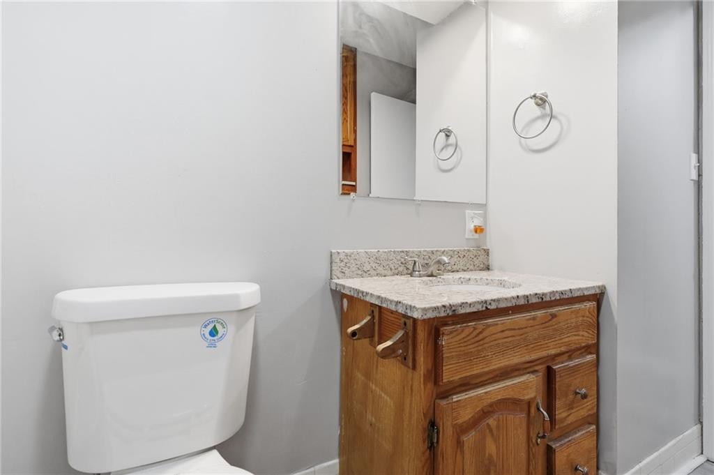 11016 Herrick Avenue Property Photo 33