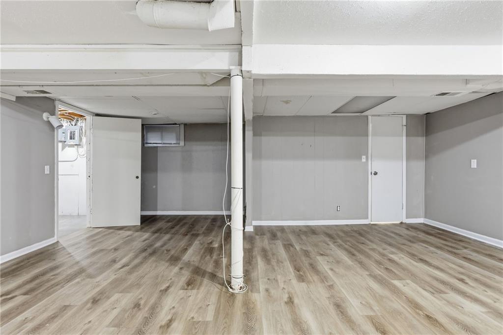 11016 Herrick Avenue Property Photo 37