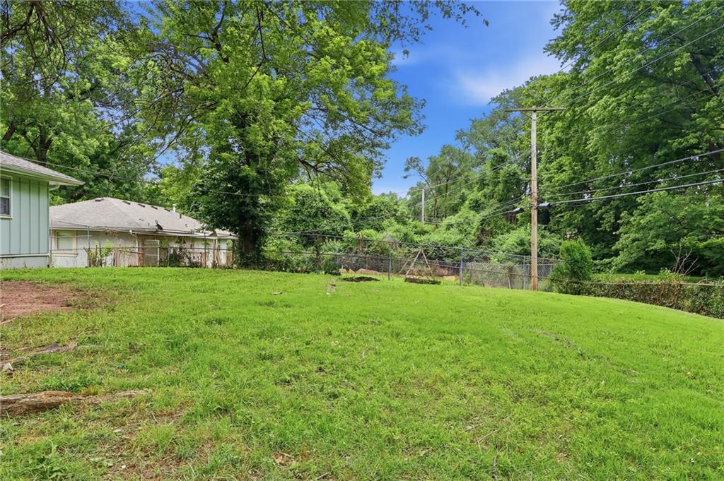 11016 Herrick Avenue Property Photo 42