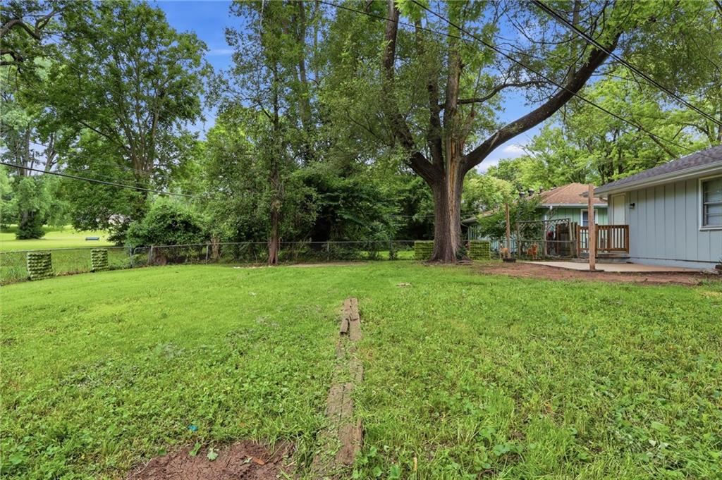 11016 Herrick Avenue Property Photo 44