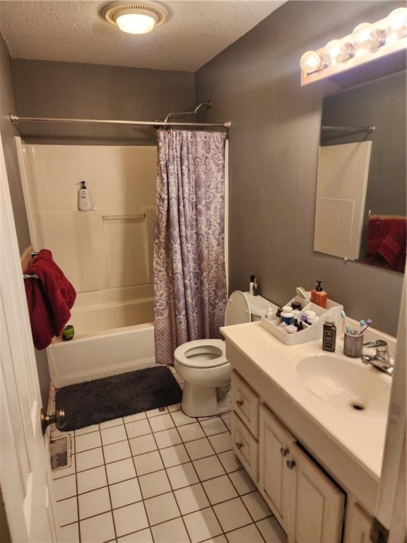 3906 E 123 Terrace Property Photo 13