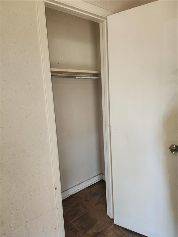 3906 E 123 Terrace Property Photo 29