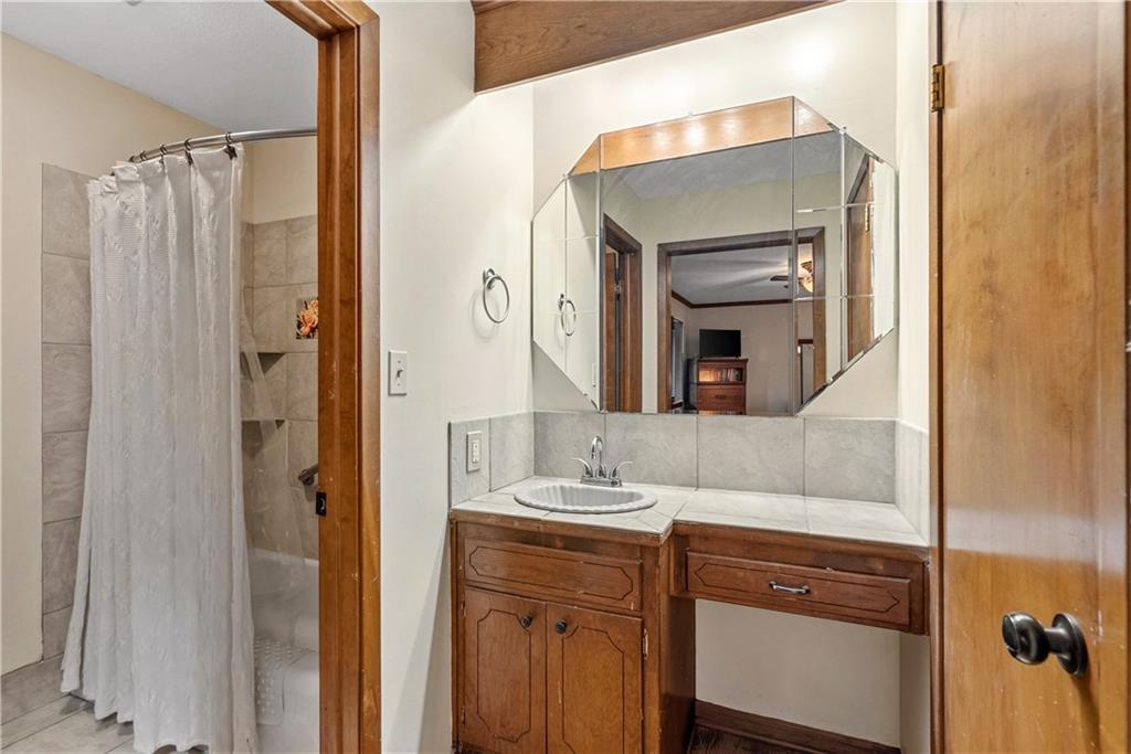 1012 S Wyckford Street Property Photo 17