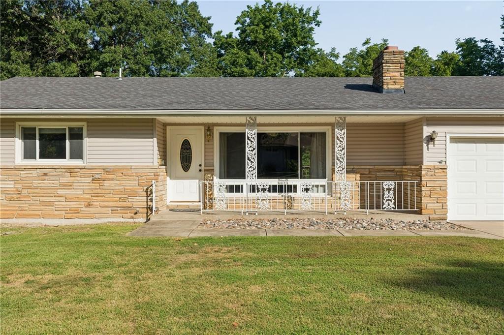 6826 N Baltimore Avenue Property Photo 4