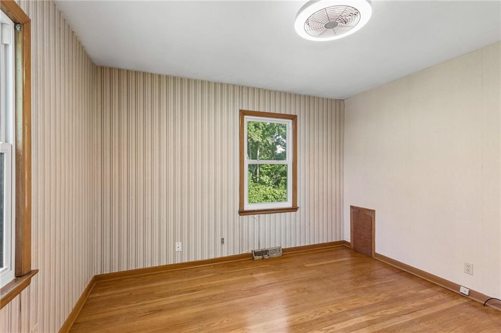 6826 N Baltimore Avenue Property Photo 18