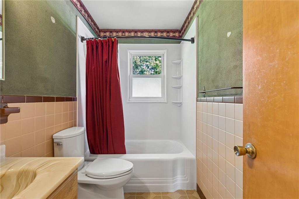6826 N Baltimore Avenue Property Photo 22