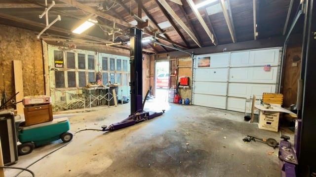 1030 W Walnut Street Property Photo 33