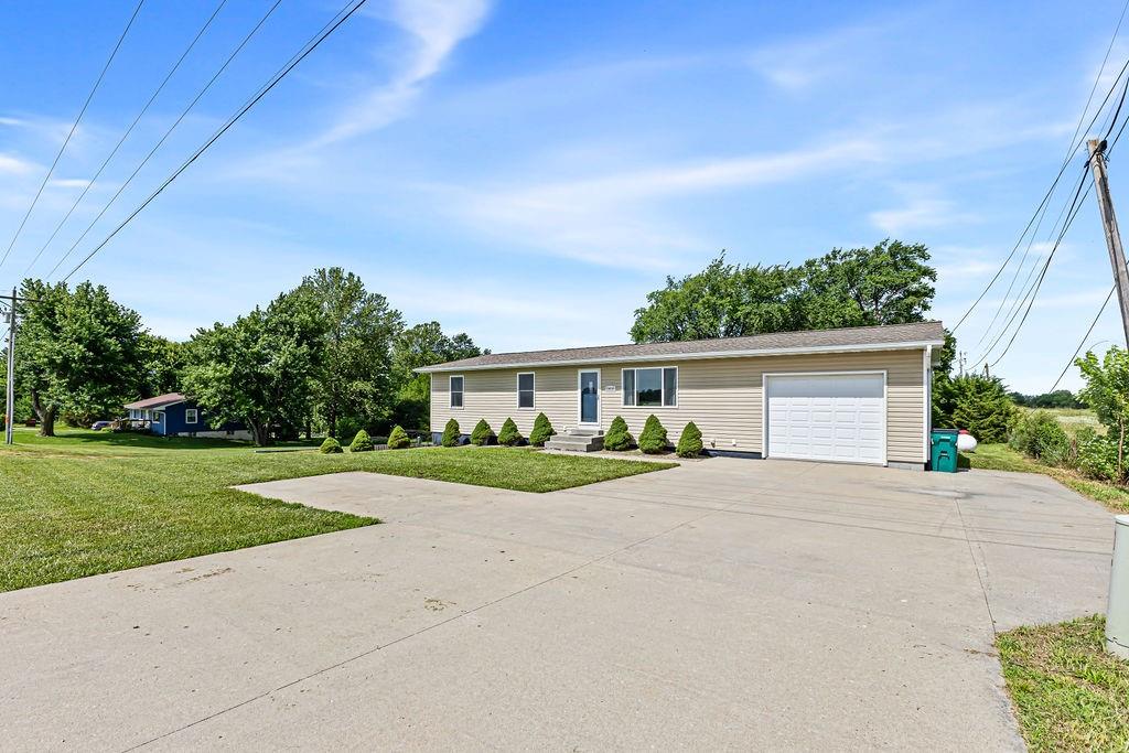 24635 Icon Road Property Photo 2