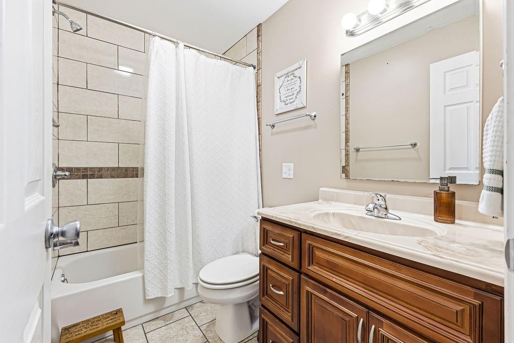 24635 Icon Road Property Photo 10