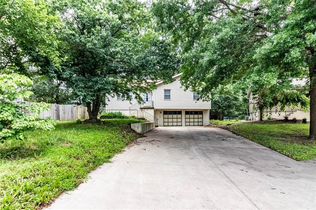 807 Britany Drive Property Photo 2